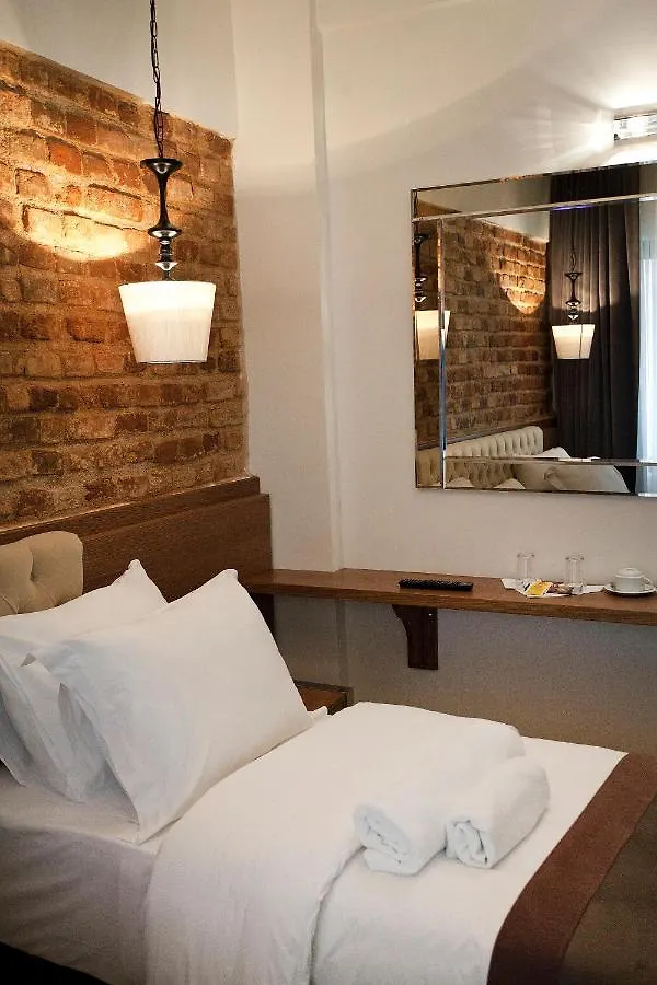 Pera Line Hotel Istanbul 2*,